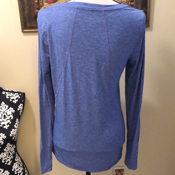 💙 GapFit breathe variegated stretchy long thumb hole sleeve performance top - Picture 5 of 14